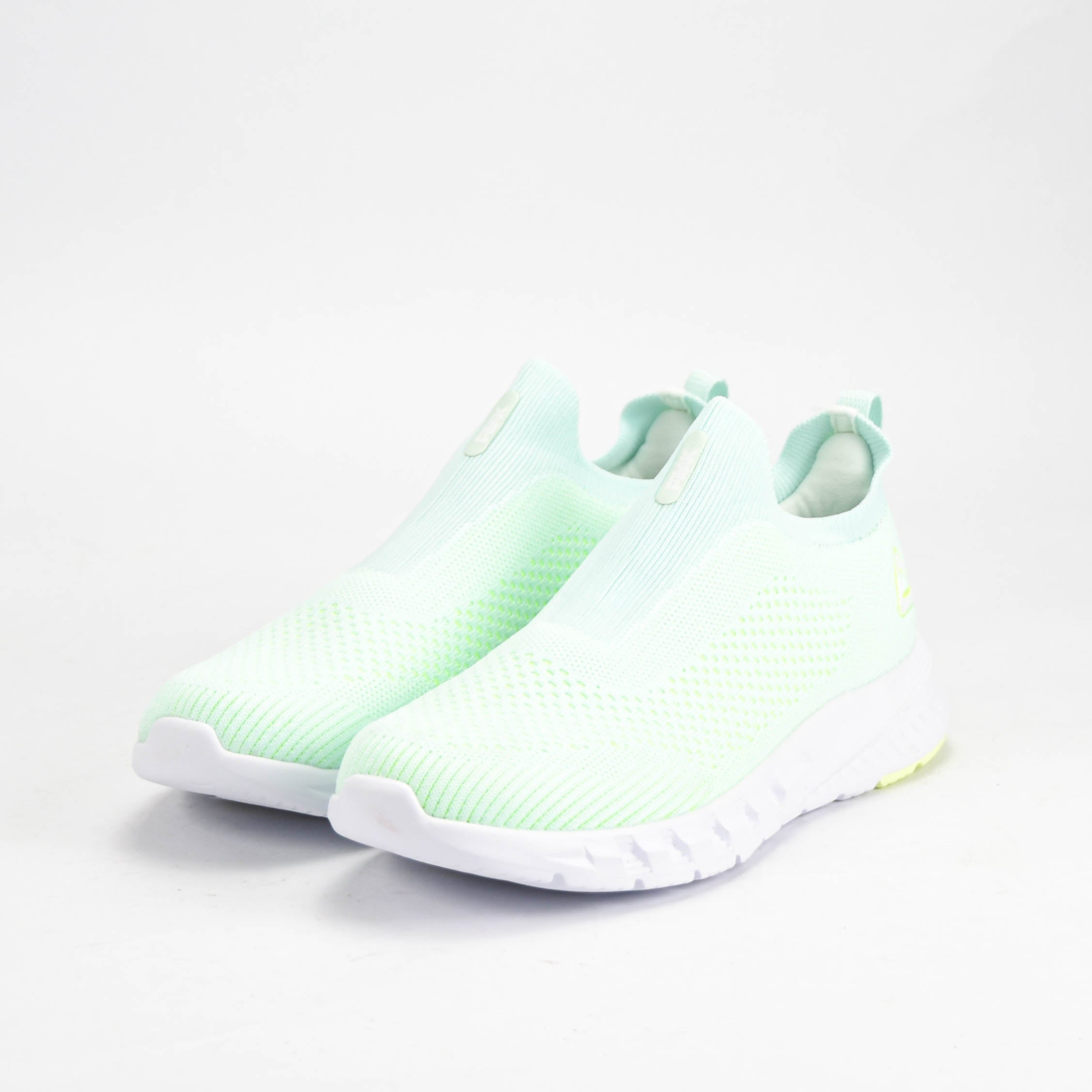 Peak Baskets Slip-on Légères Respirantes Femme