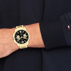 Tommy Hilfiger Montre Acier Doré Cadran Noir Élégante Homme