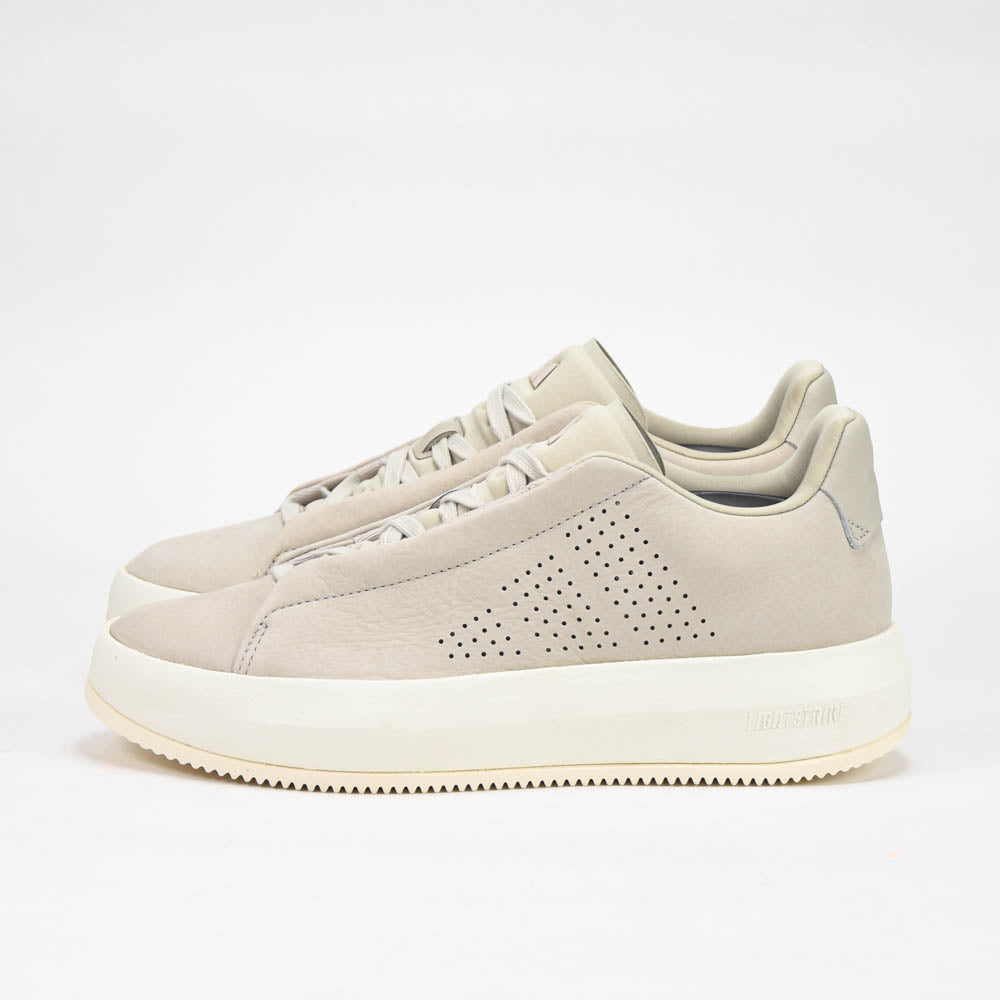 Adidas Acesmash Sneakers Design Épuré Homme