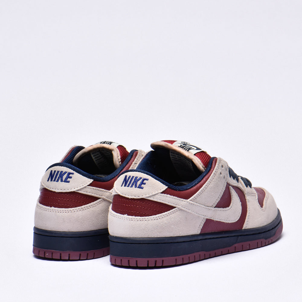 Nike SB Dunk Low Sneakers True Berry Confortables Homme