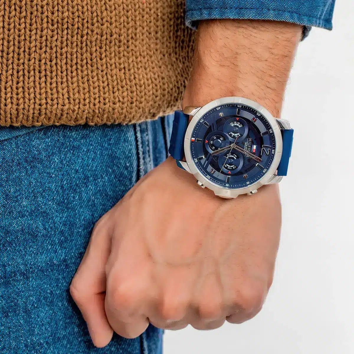 Tommy Hilfiger Montre Chronographe Bracelet Silicone Homme