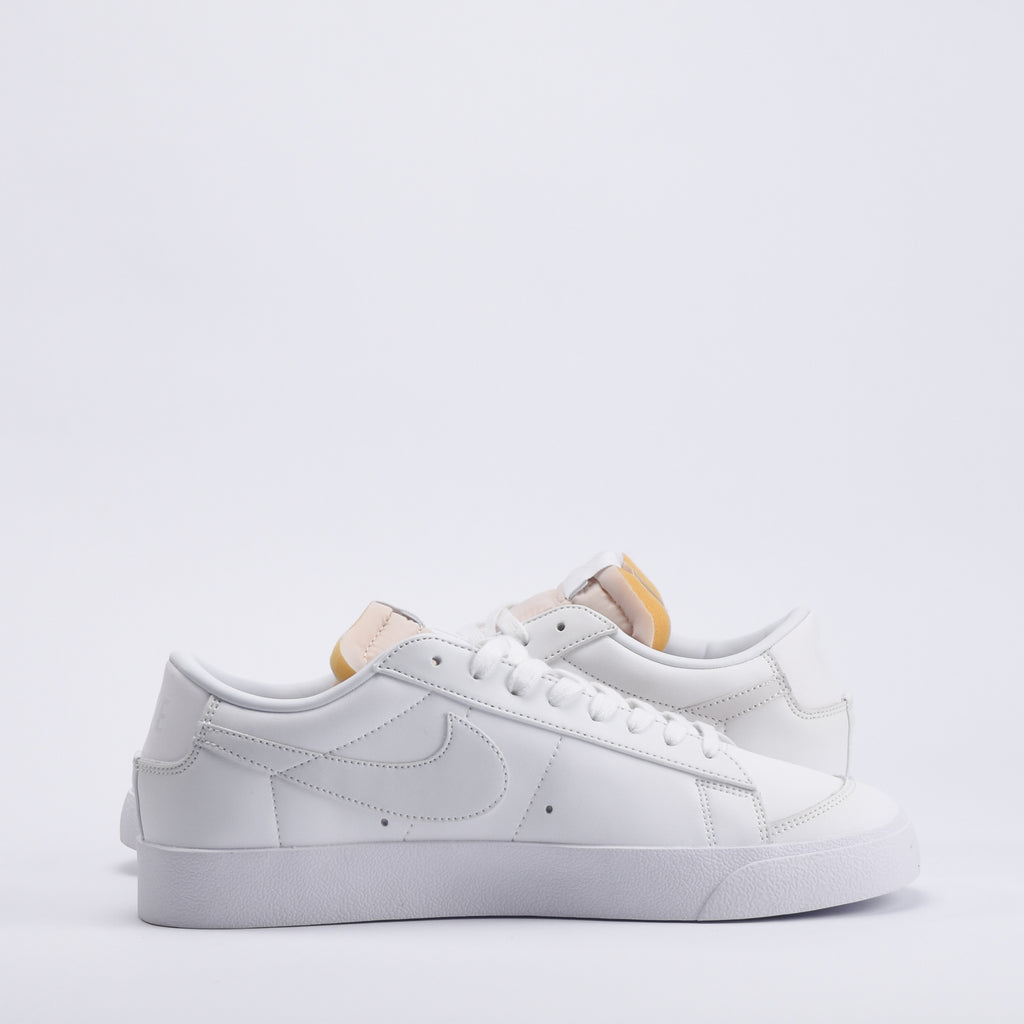 Nike Blazer Low Sneakers Cuir Blanc Classique Homme