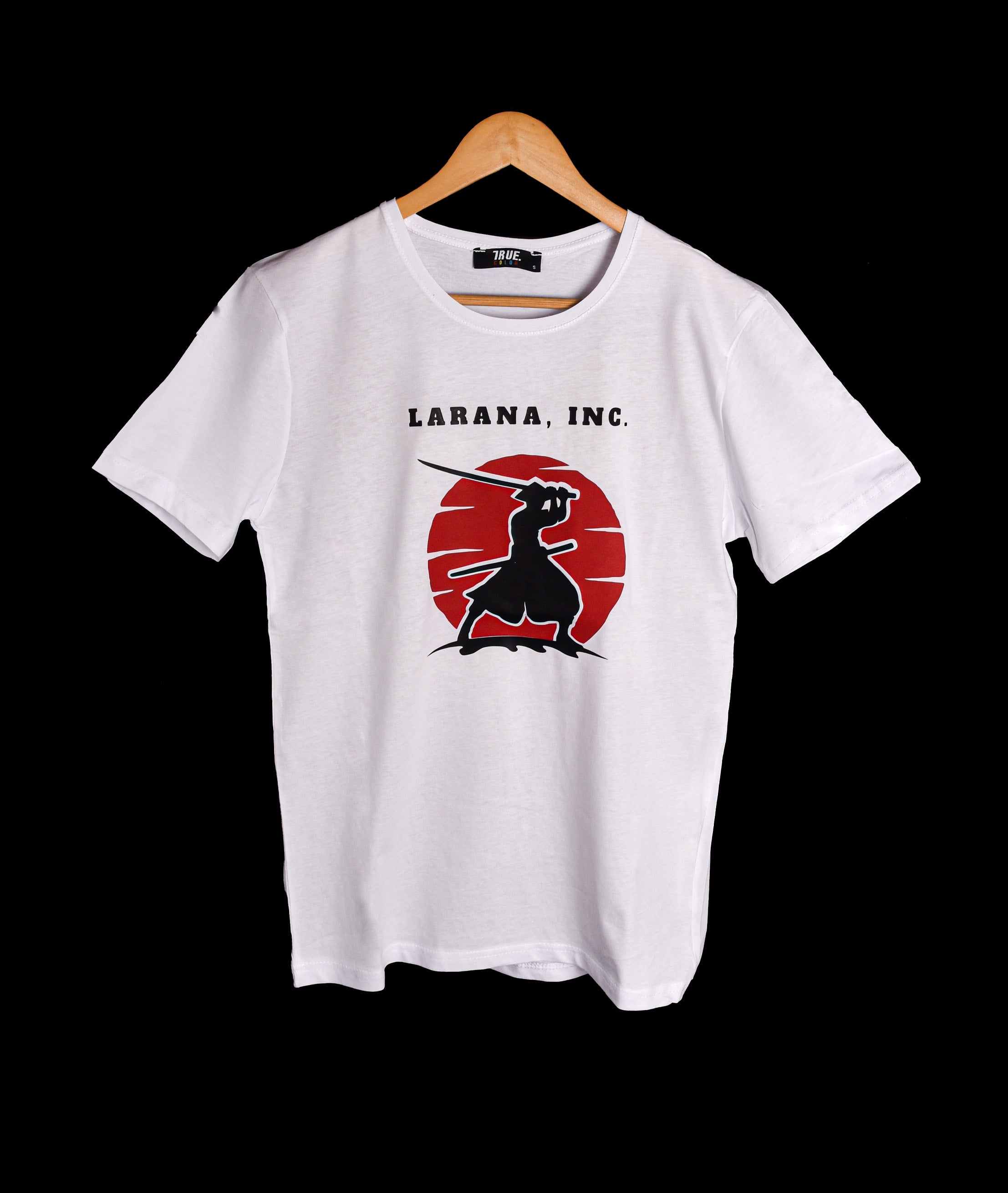 T-shirt balnc 1  LARANA . INC