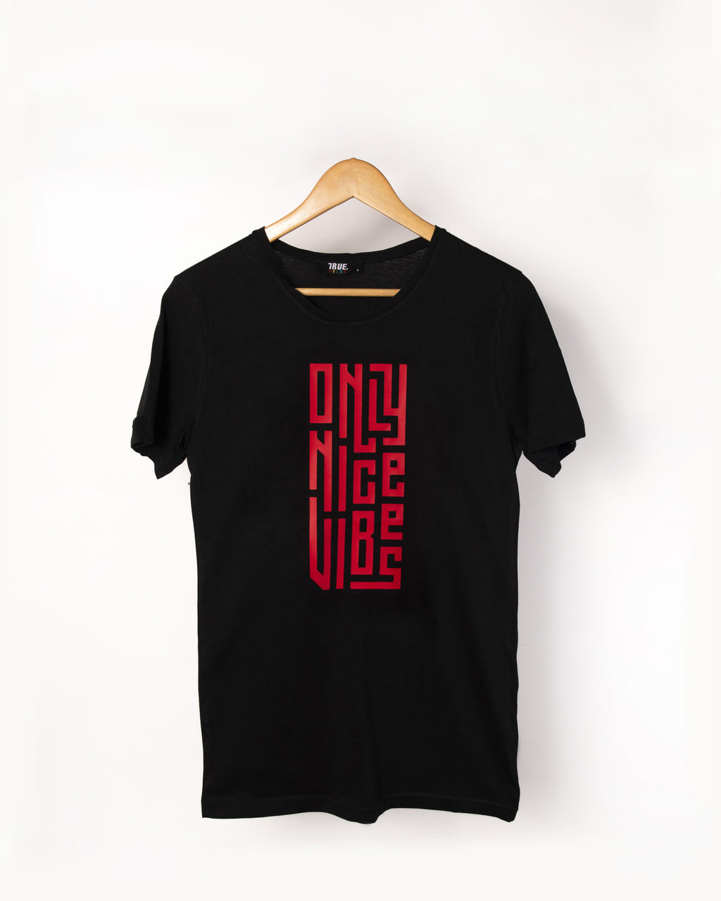 T-shirt NOIR ET ROUGE *ONLY NICE VIBES*
