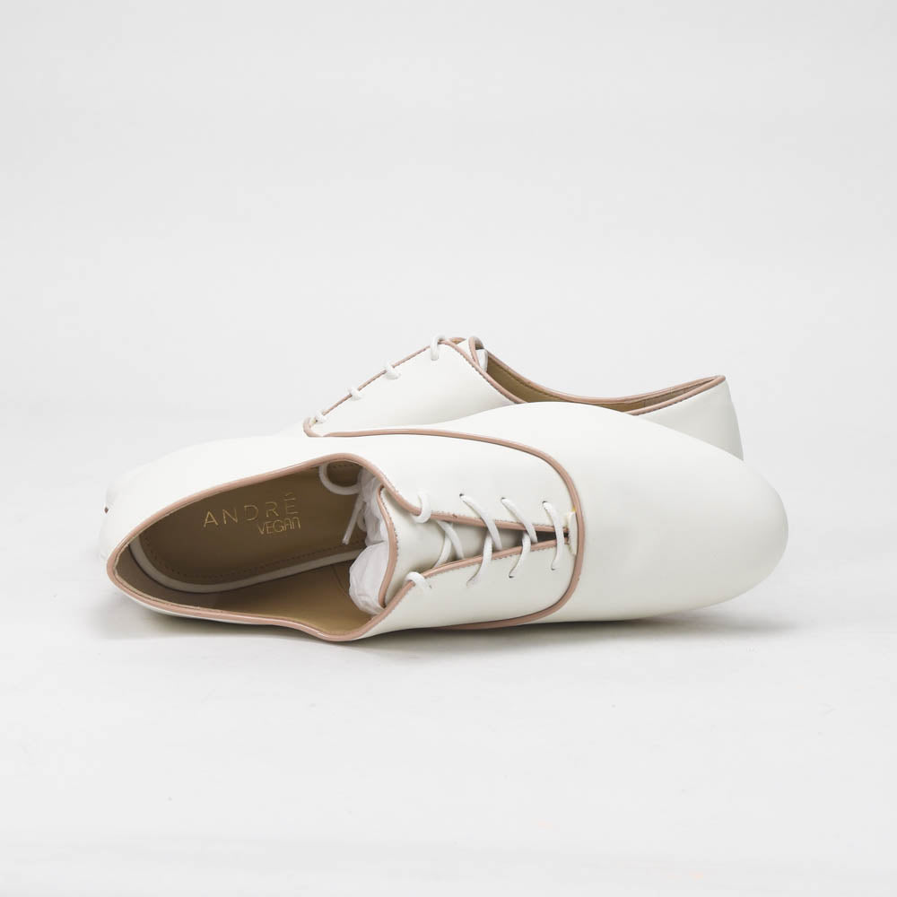 André Chaussures Richelieu Élégantes Blanc Femme