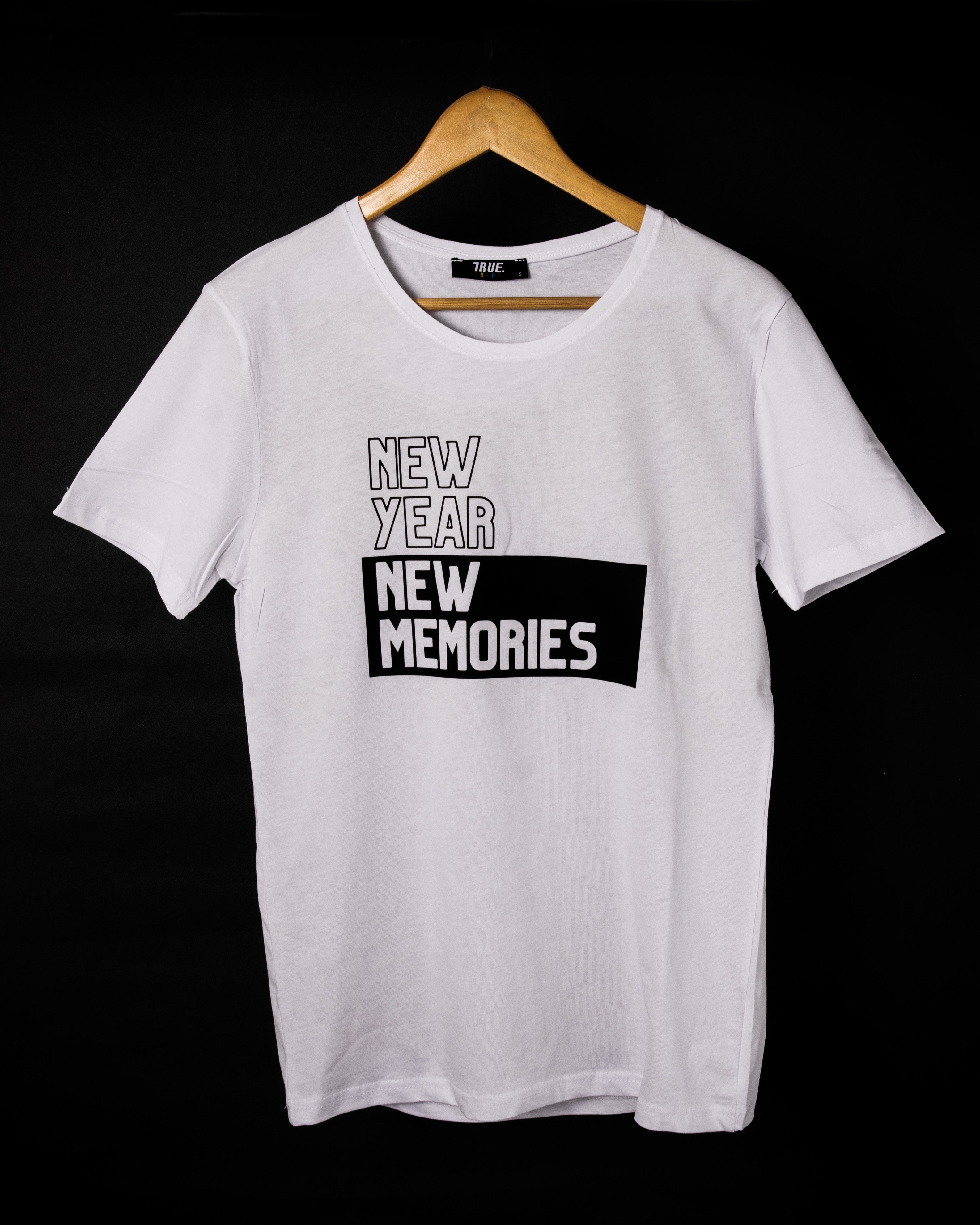 T-shirt BLANC *NEW YEAR NEW MEMORIES *