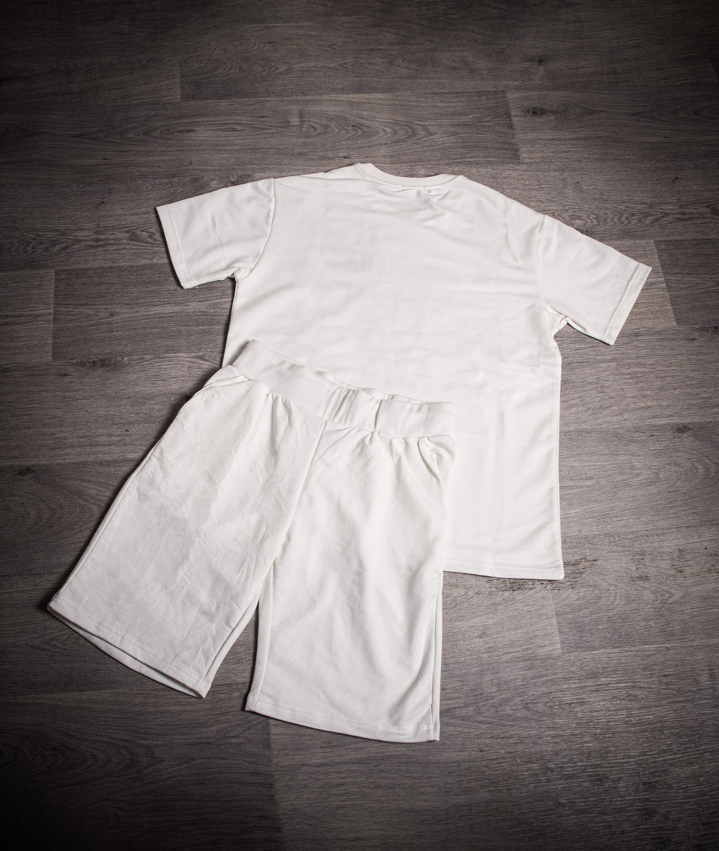 ENSEMBLE BLANC ET NOIR  *VOITURES*