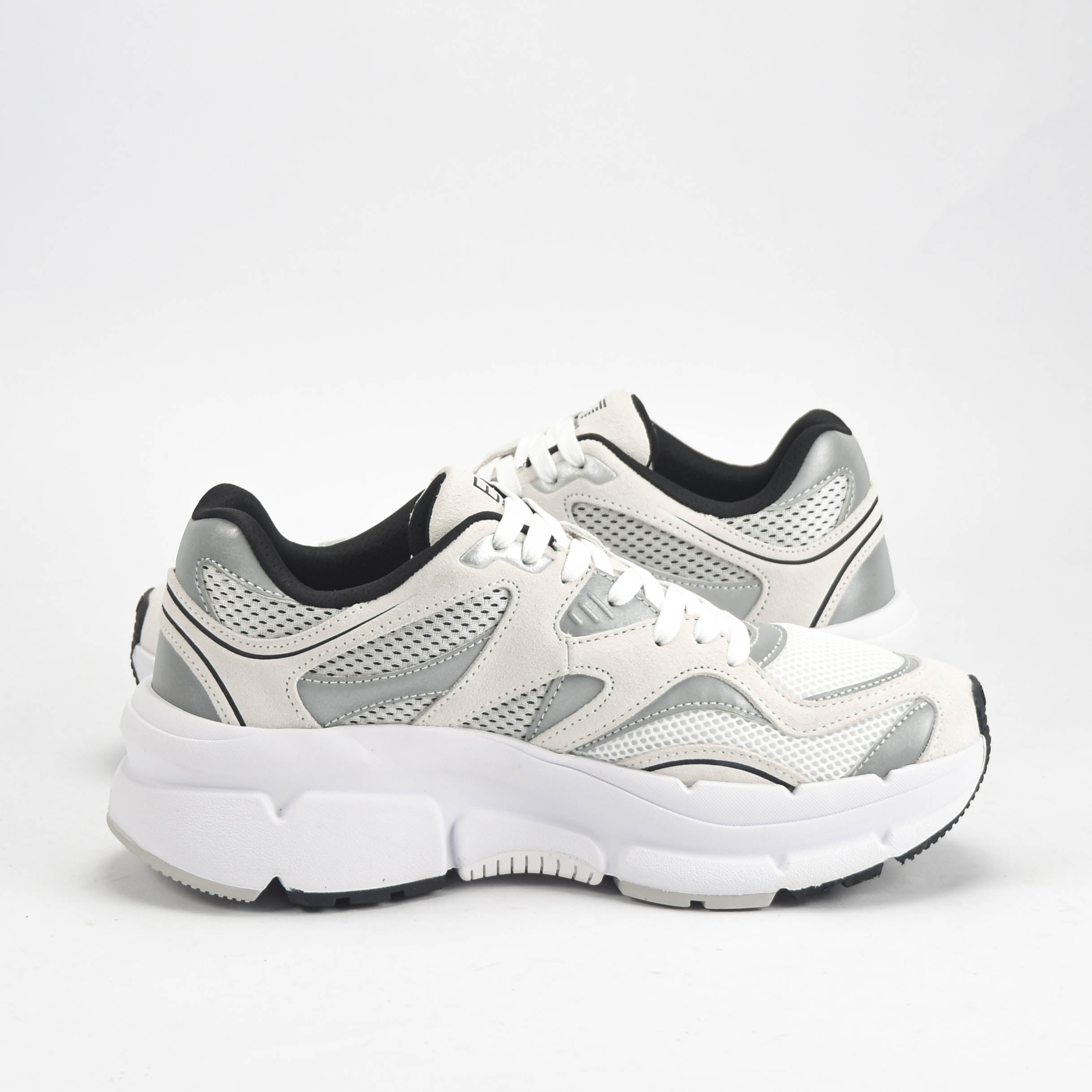 EA7 Emporio Armani Baskets Chunky Design Élégant Homme