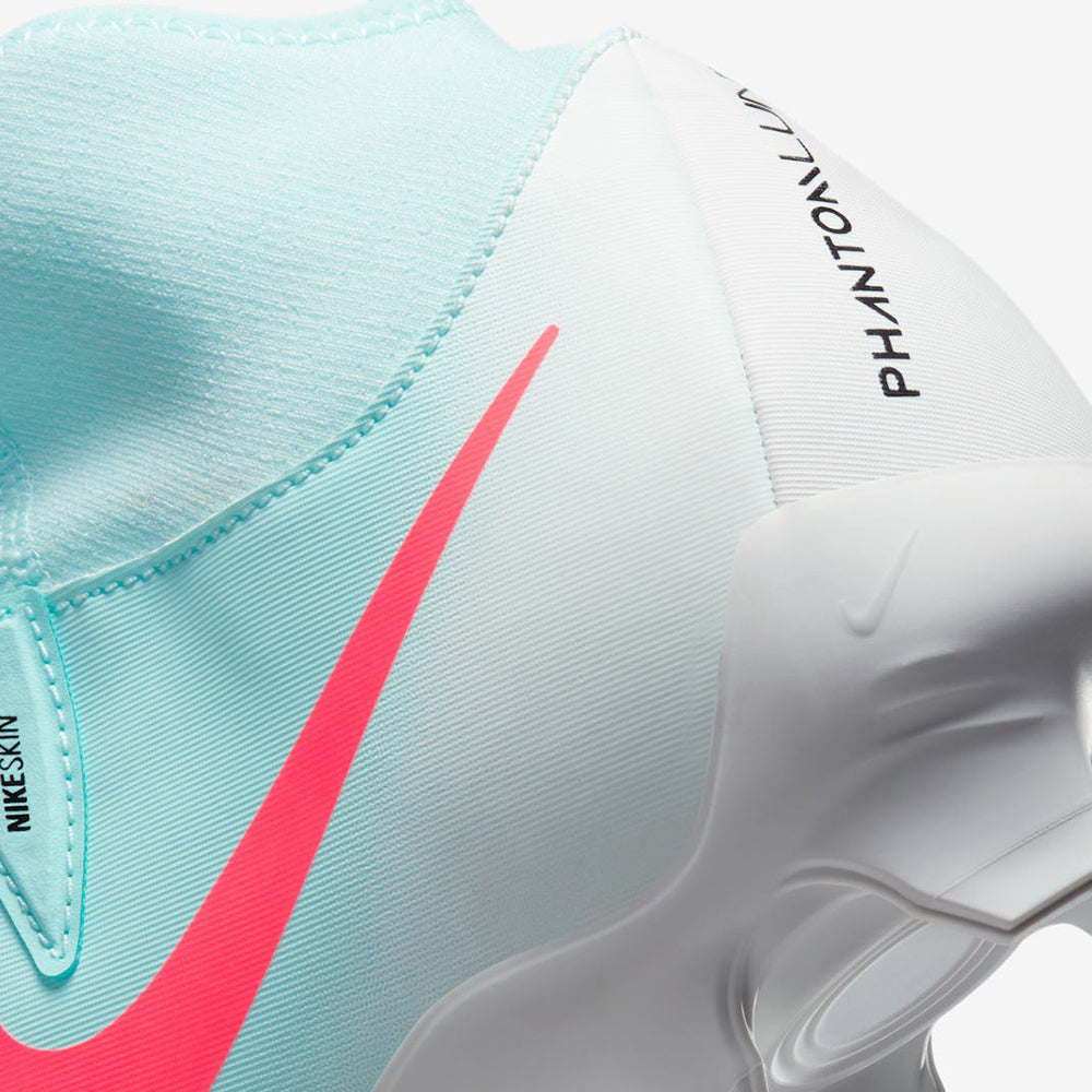 Nike Phantom Luna II Chaussures de Football Haute Performance Homme