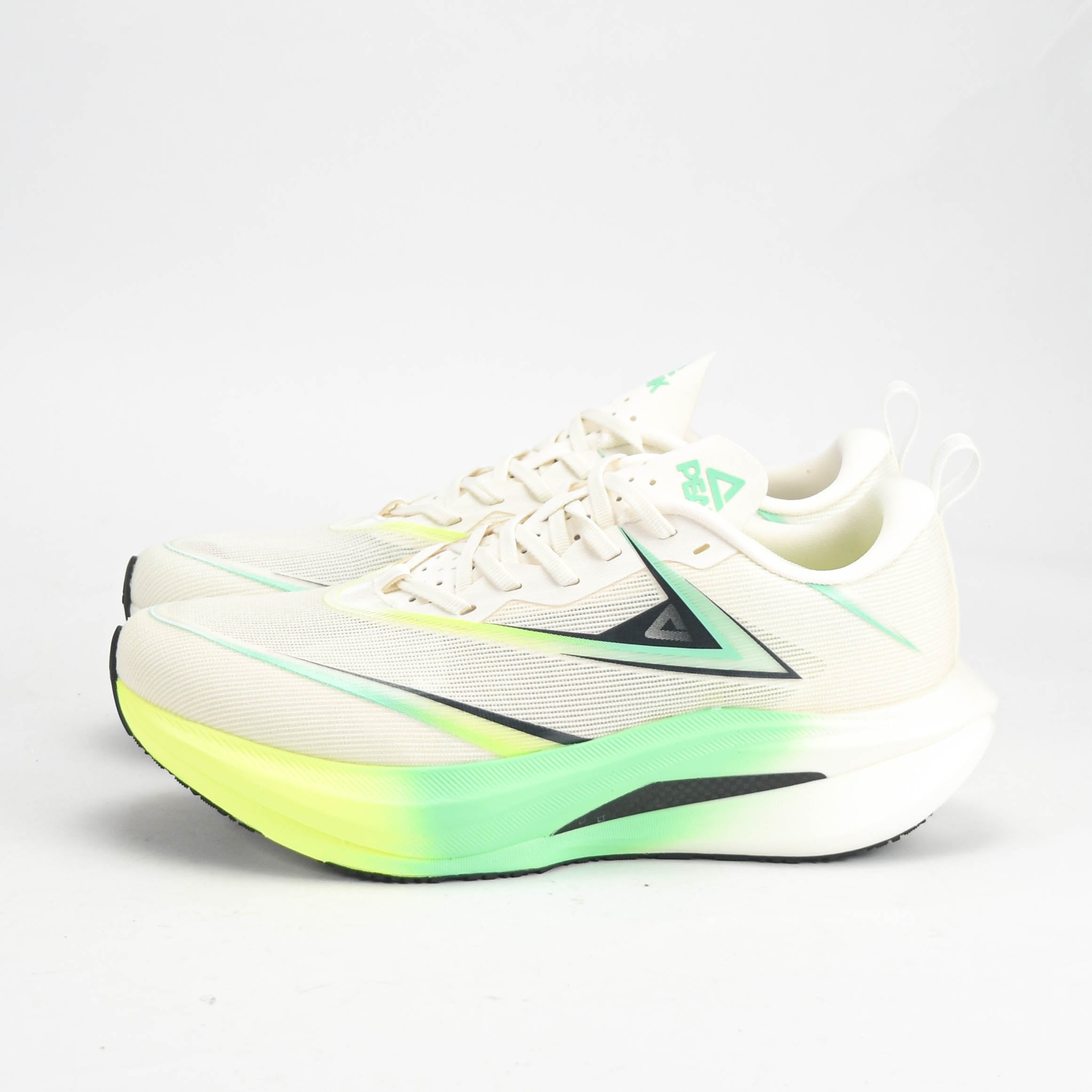 Peak Taichi Baskets de Running Confortables Homme