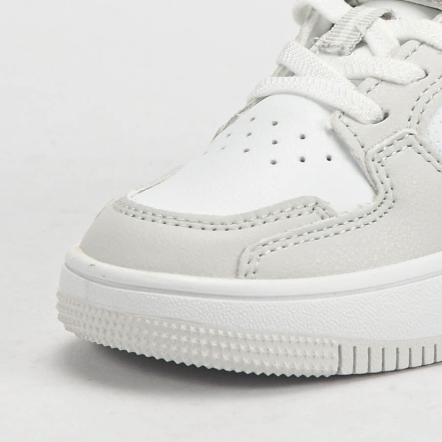 Champion Baskets Rebound Low Scratch Enfant Blanc et Gris