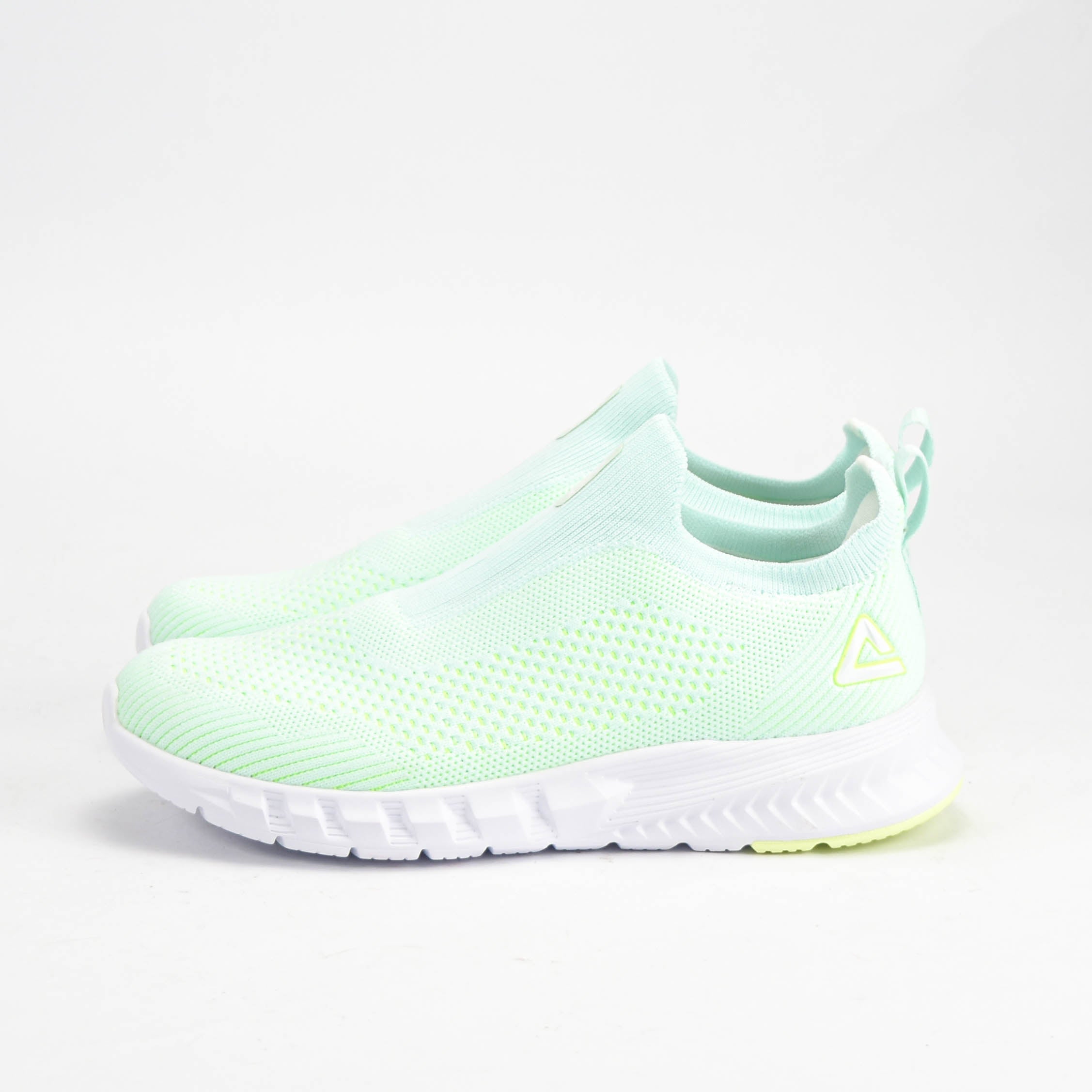 Peak Baskets Slip-on Légères Respirantes Femme