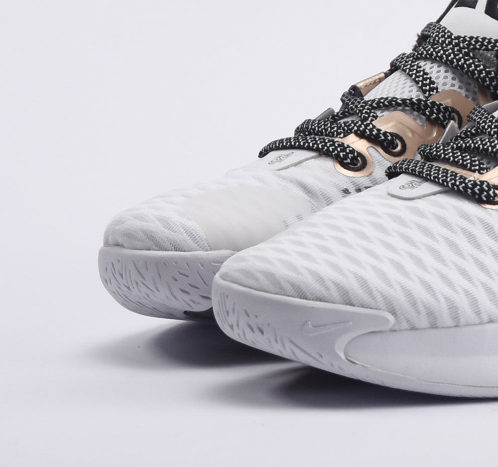 Nike Giannis Immortality Chaussures de Basket Performance Homme