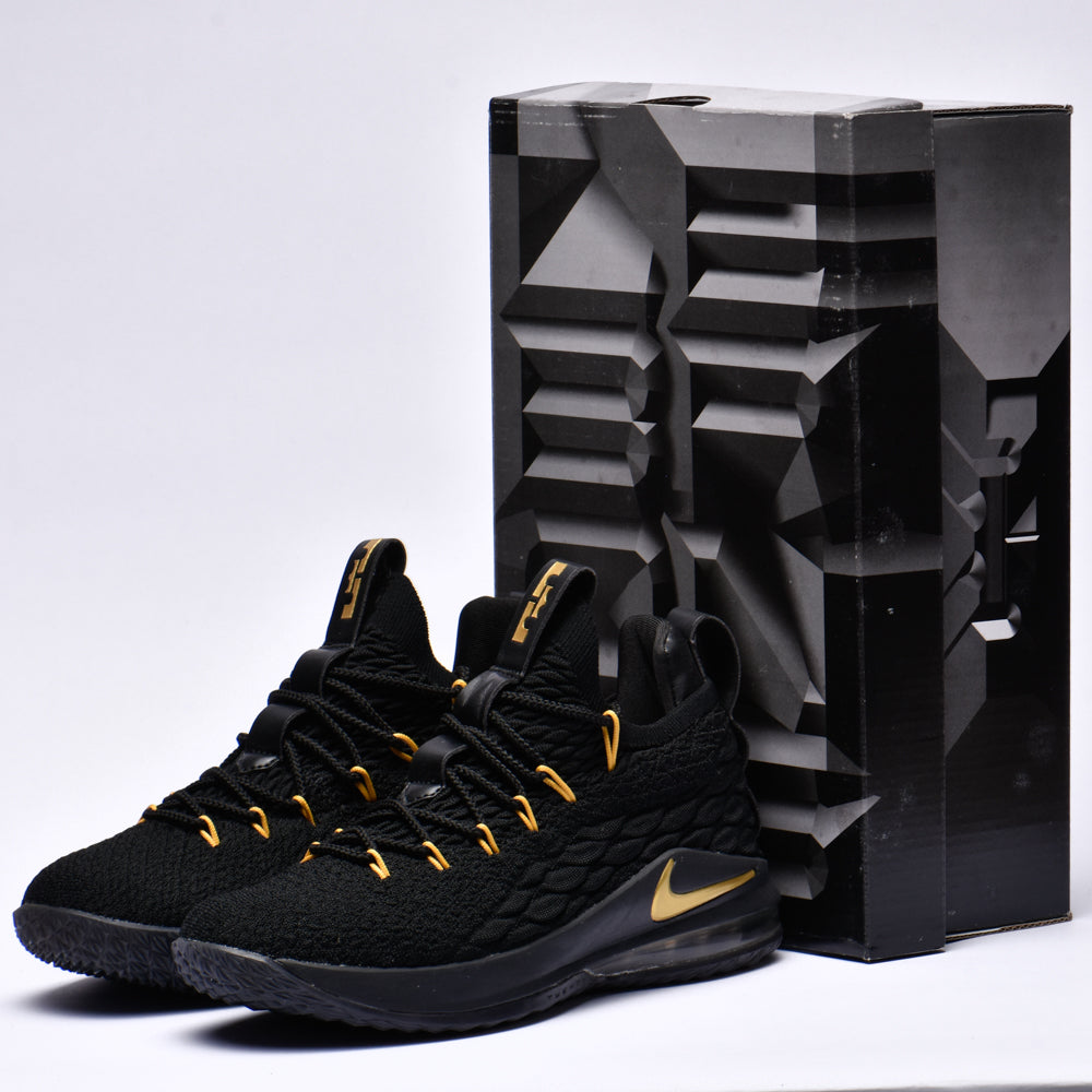 Nike Basketball Chaussures Performance Noir et Or Homme