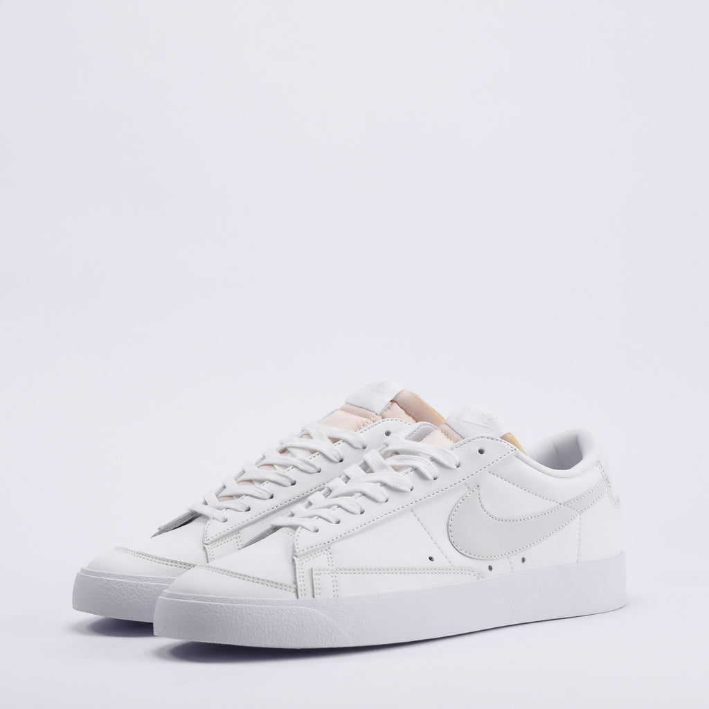 Nike Blazer Low Sneakers Cuir Blanc Classique Homme