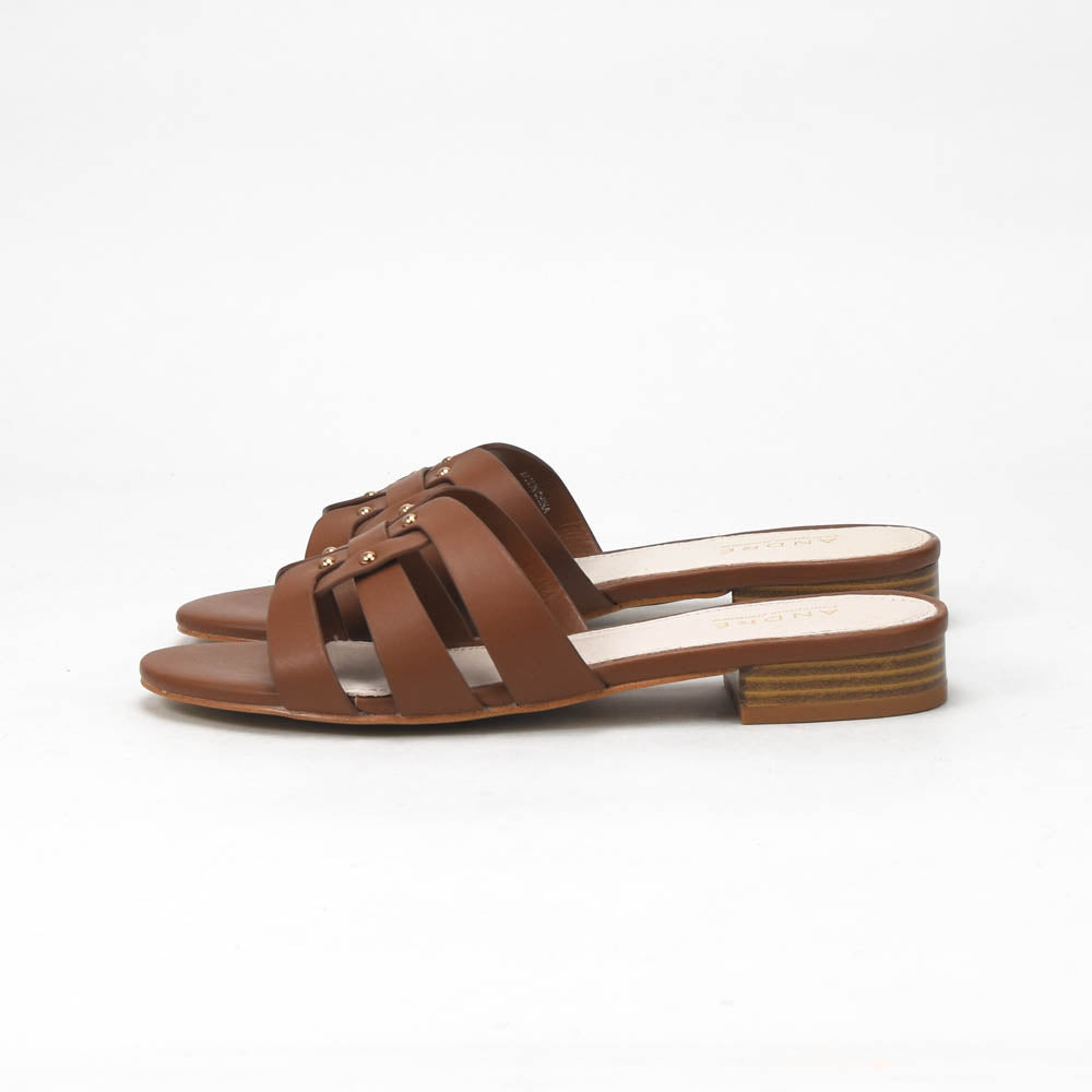 André Sandales Plates Tressées Marron Femme