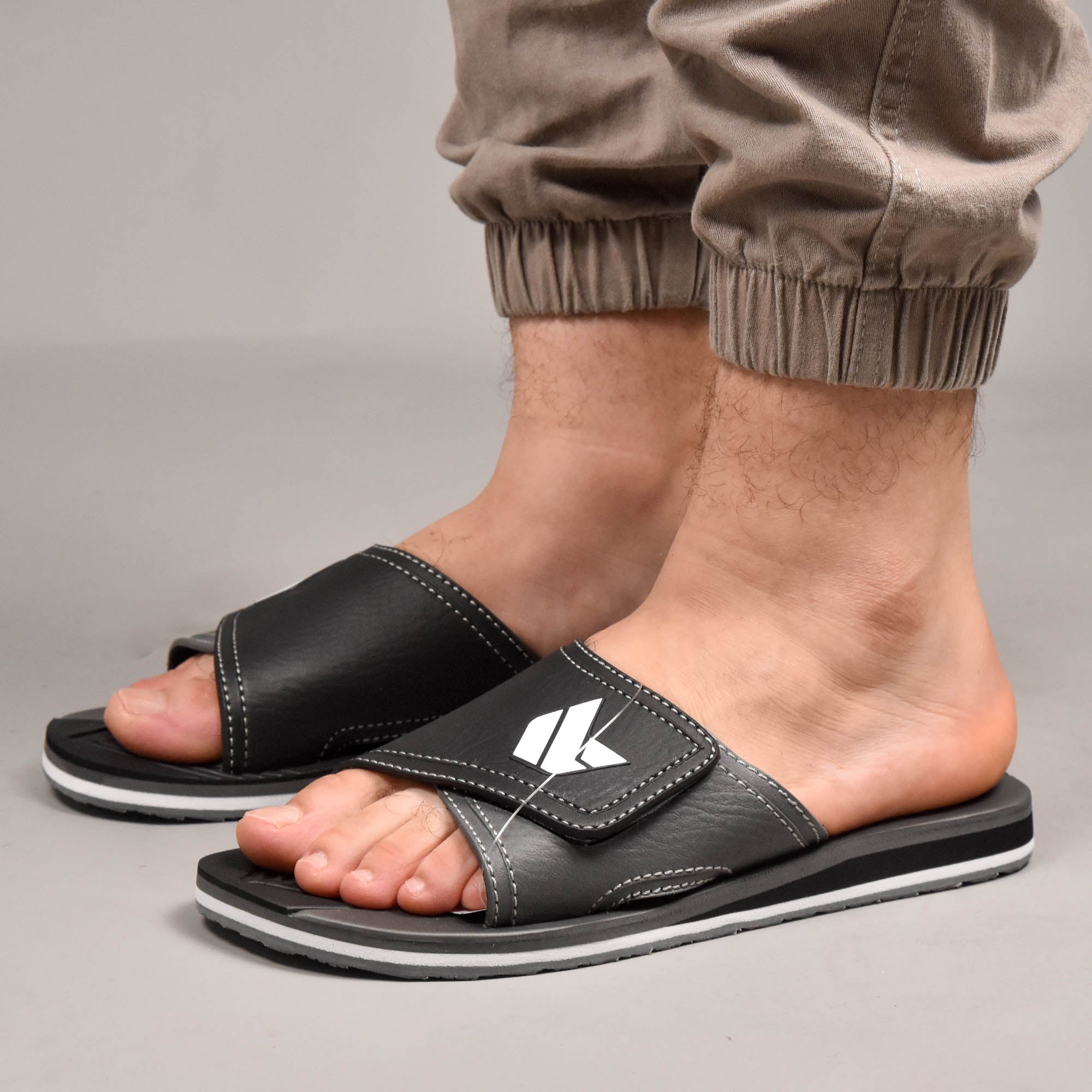 Kito Claquettes Confortables Réglables Homme