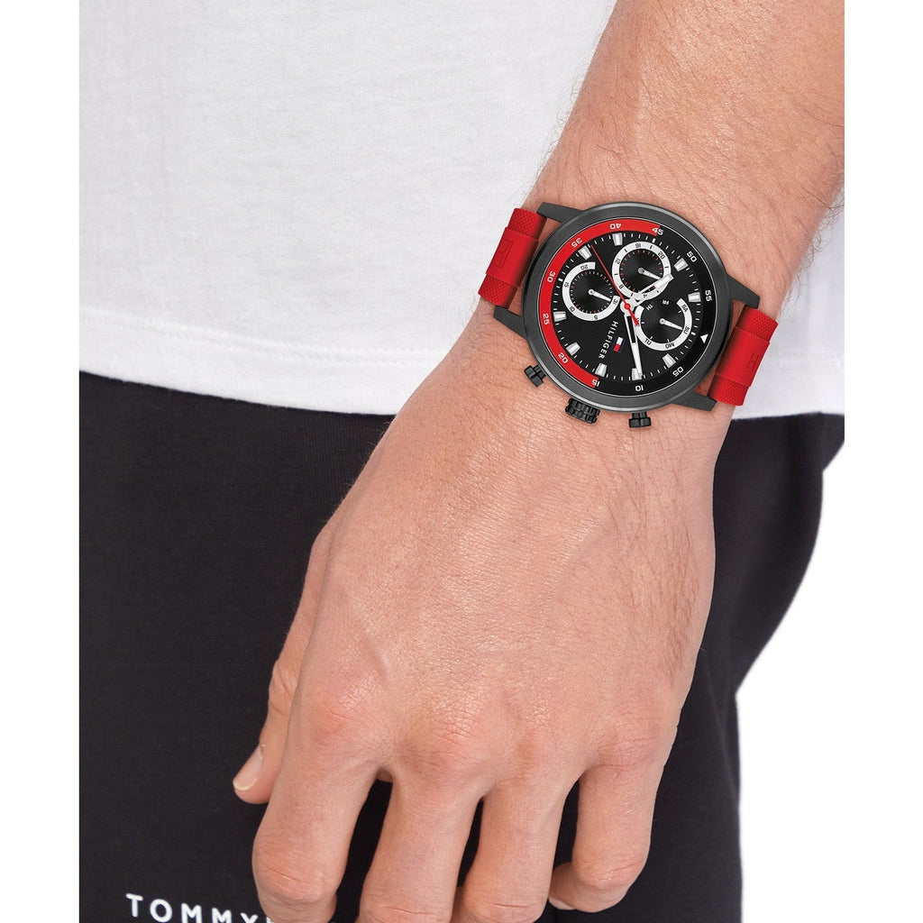 Tommy Hilfiger Montre Chronographe Sportive Bracelet Silicone Homme