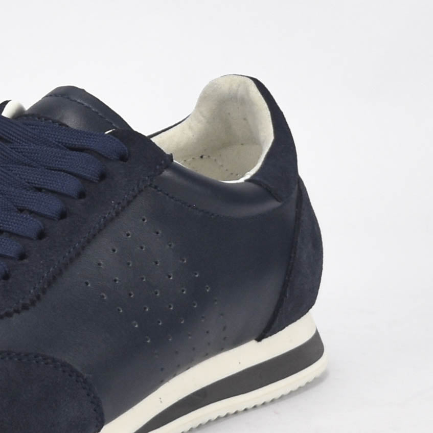 Brunello Cucinelli Baskets Cuir et Daim Élégantes Homme