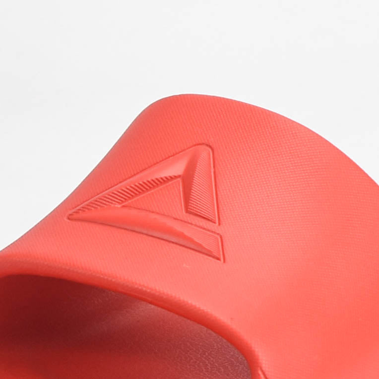 Peak Claquettes Logo Rouge Confortables Unisexe