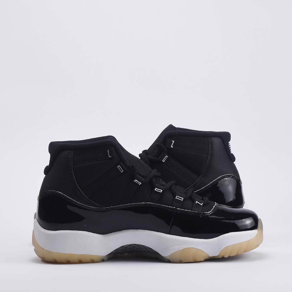 Jordan 11 Sneakers Montantes Noir Homme