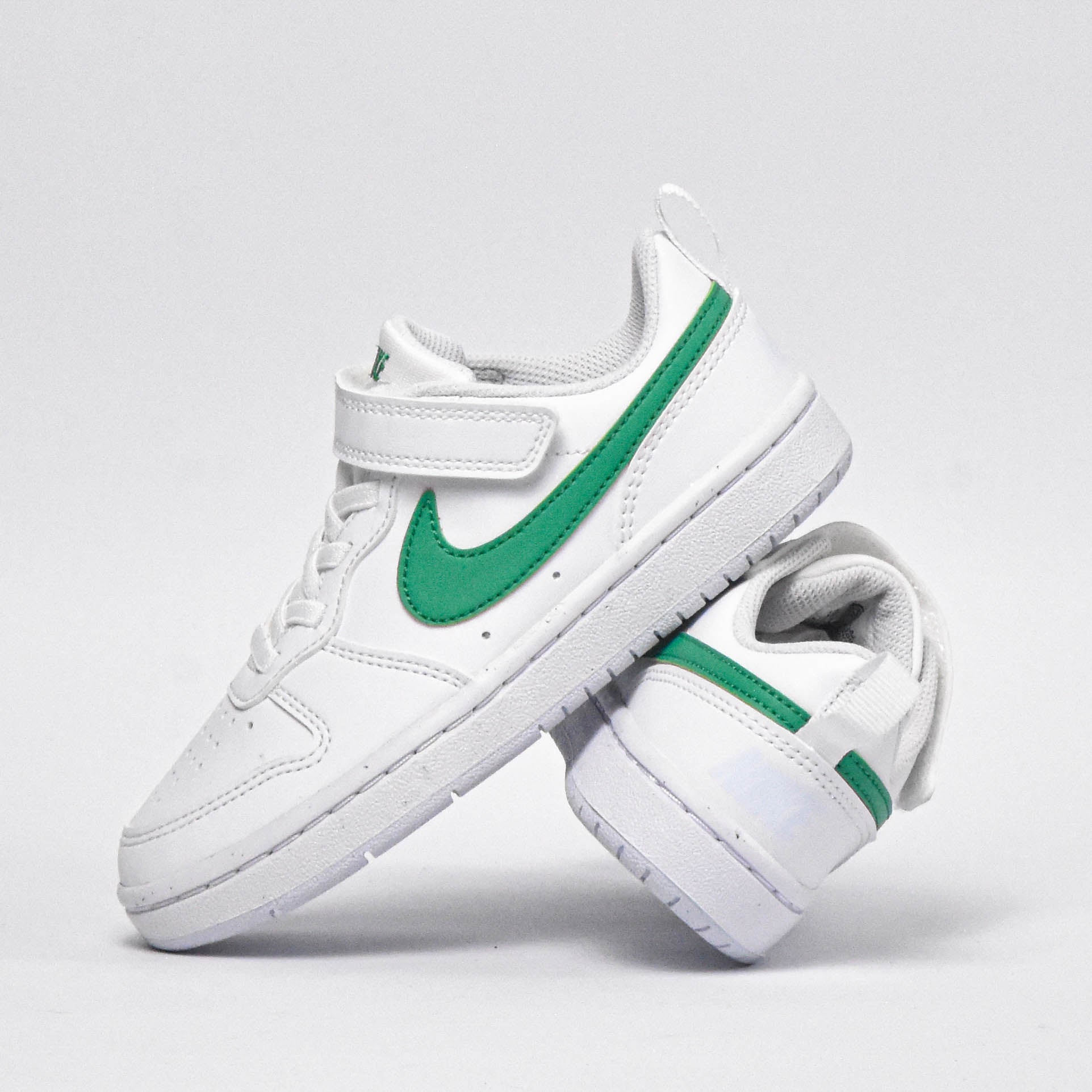 Nike Court Borough Baskets Enfant Confortables Blanc et Vert