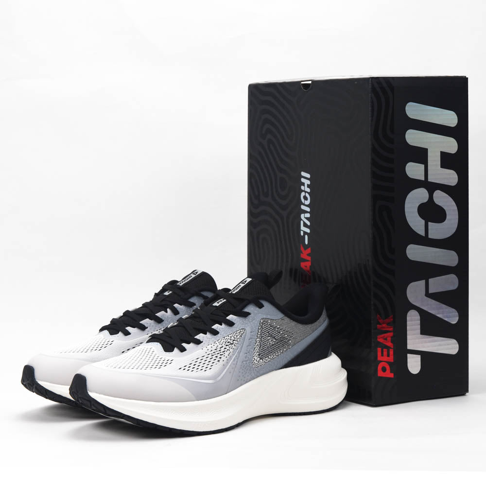 PEAK RUNNING SHOES