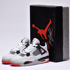 Nike Air Jordan 4 Sneakers Design Iconique Homme