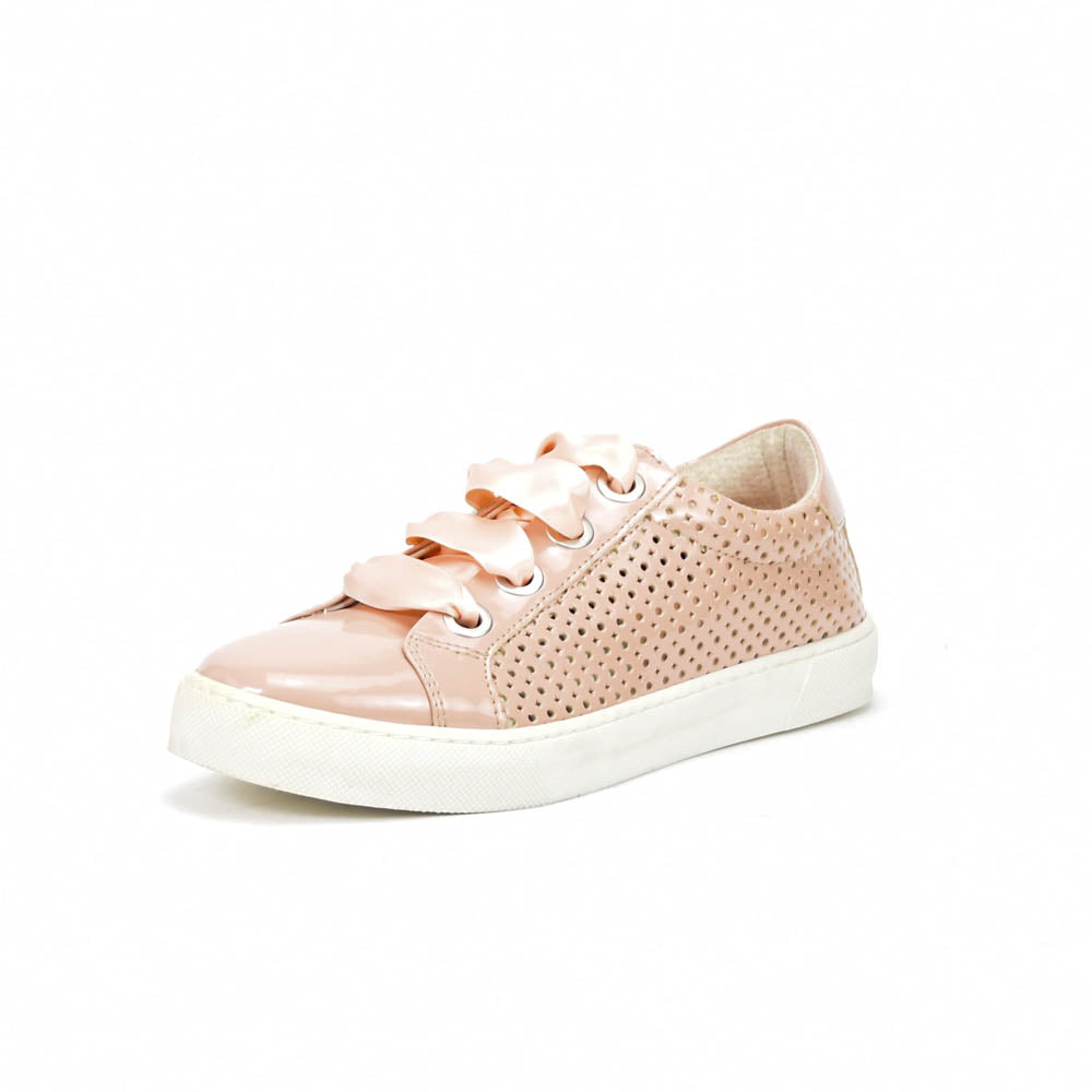 André Baskets Vernies à Lacets Ruban Femme