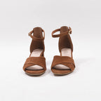 André Sandales à Talons Carrés Daim Marron Femme