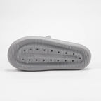 Champion Claquettes Logo Gris Confortables Unisexe