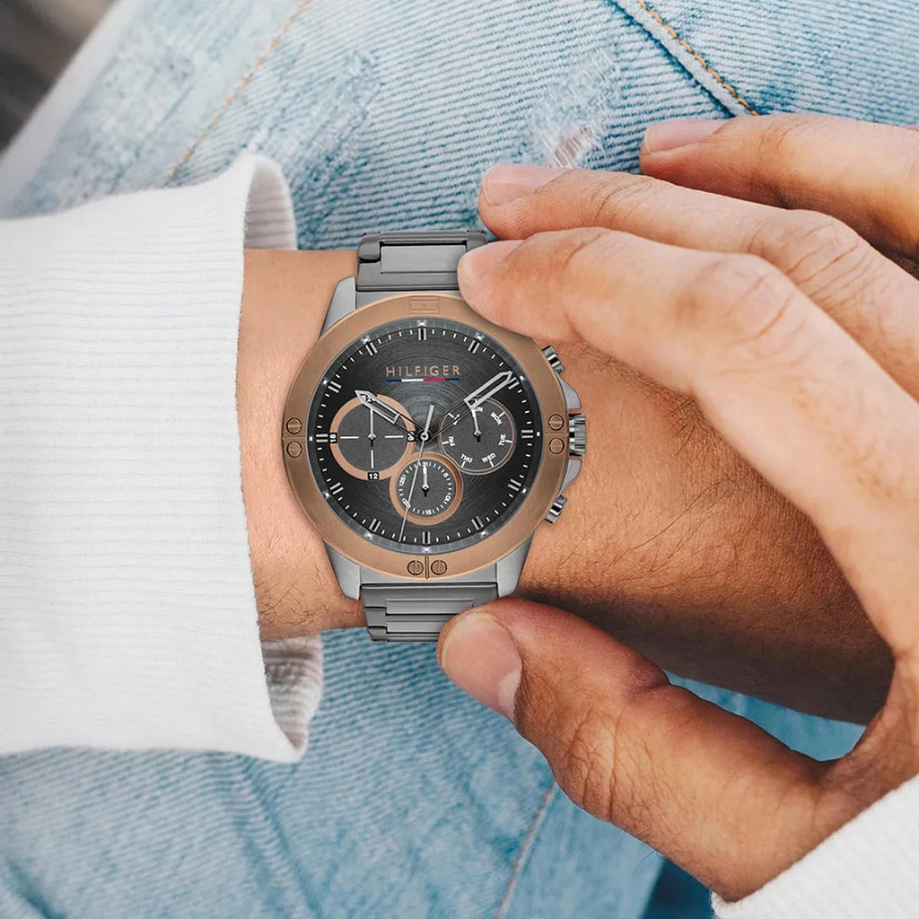 Montre Tommy Hilfiger Chronographe Acier Bicolore Homme