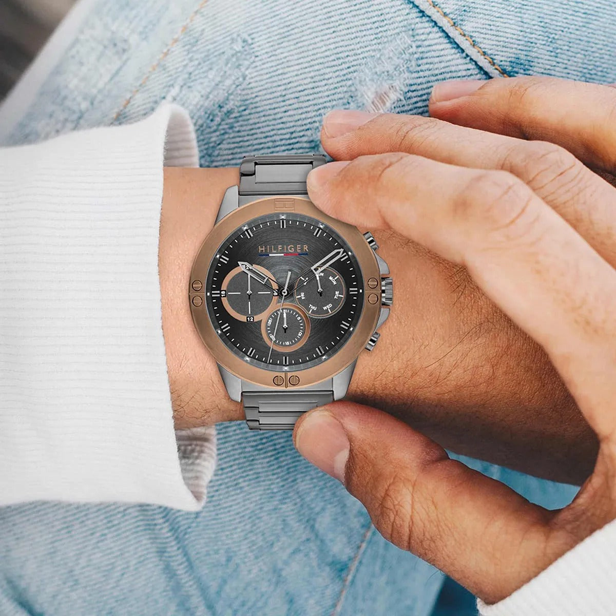 Montre Tommy Hilfiger Chronographe Acier Bicolore Homme