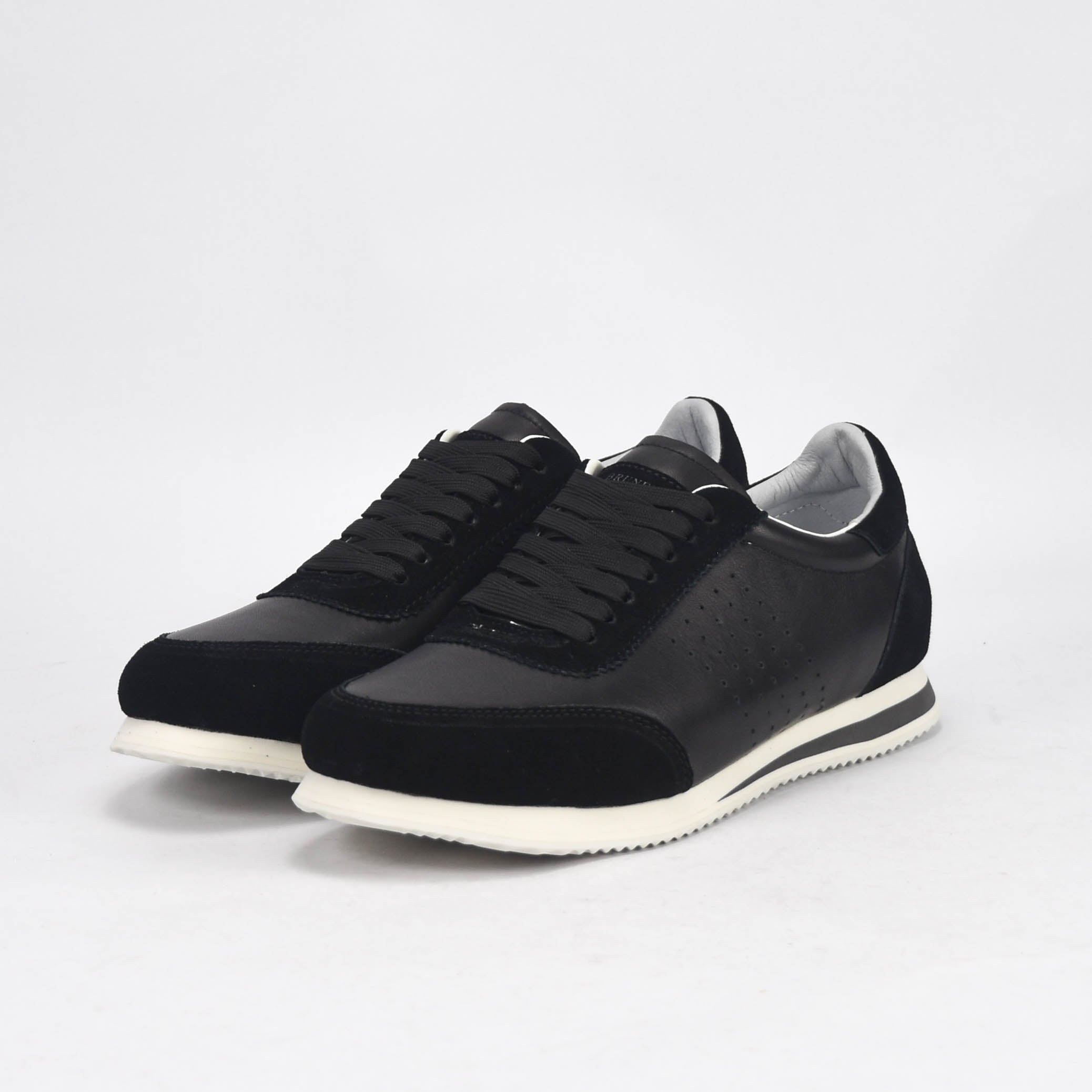 Brunello Cucinelli Baskets Cuir et Daim Noir Homme