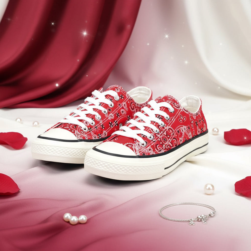 André Baskets Basses Imprimé Bandana Rouge Femme