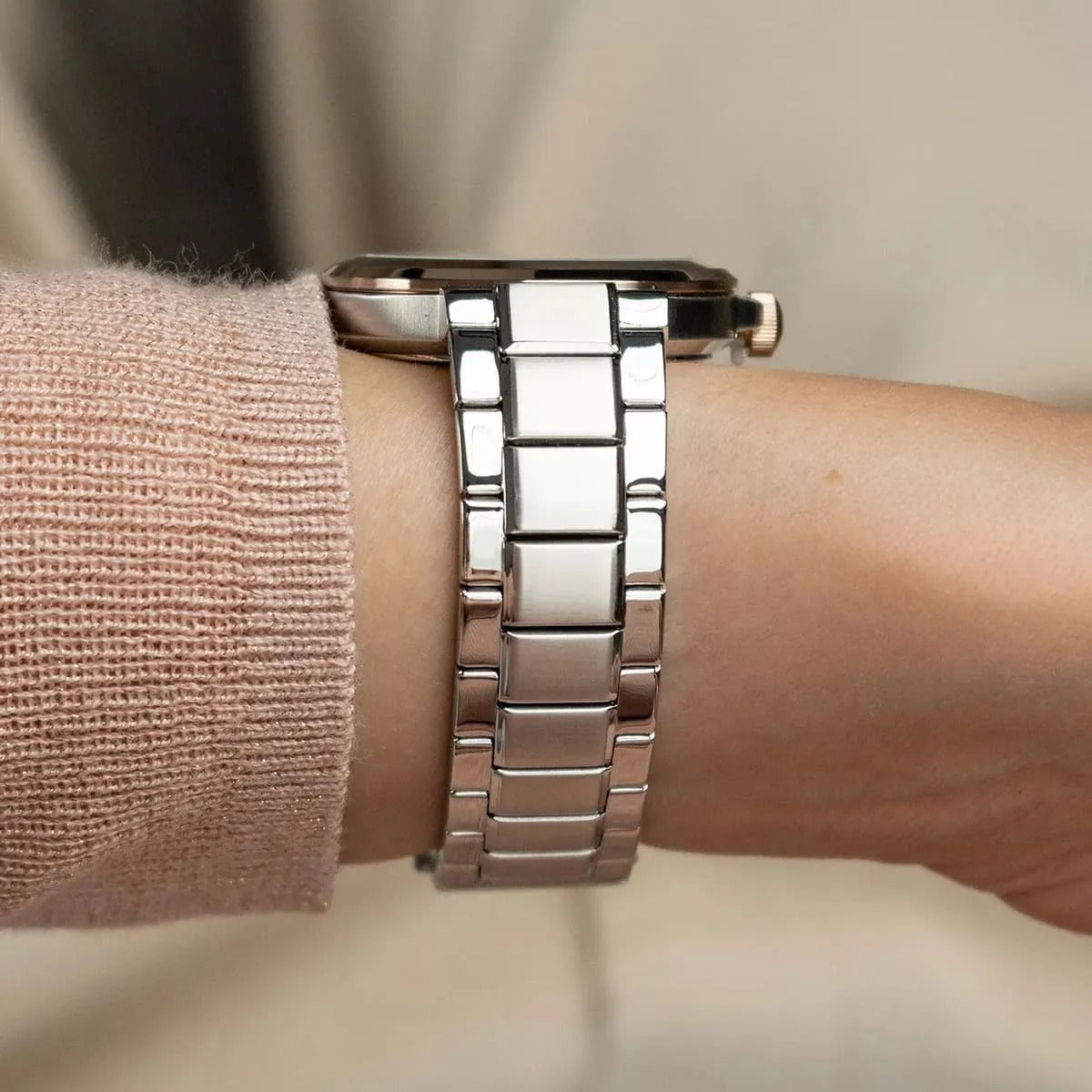 Tommy Hilfiger Montre Élégante Bicolore Femme