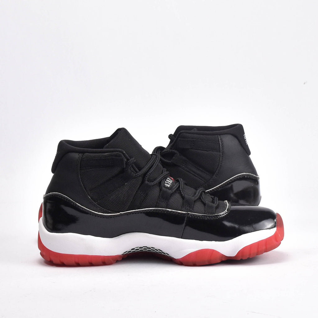Nike Jordan Baskets Montantes Noir et Rouge Homme