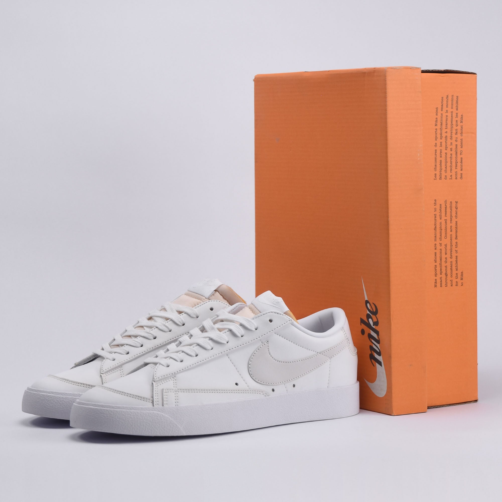 Nike Blazer Low Sneakers Cuir Blanc Classique Homme