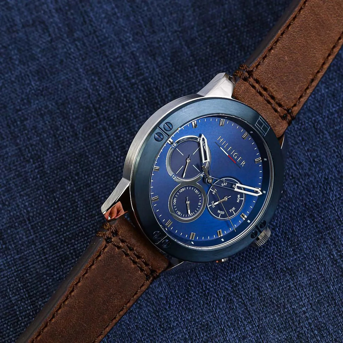 Tommy Hilfiger Montre Chronographe Bracelet Cuir Homme