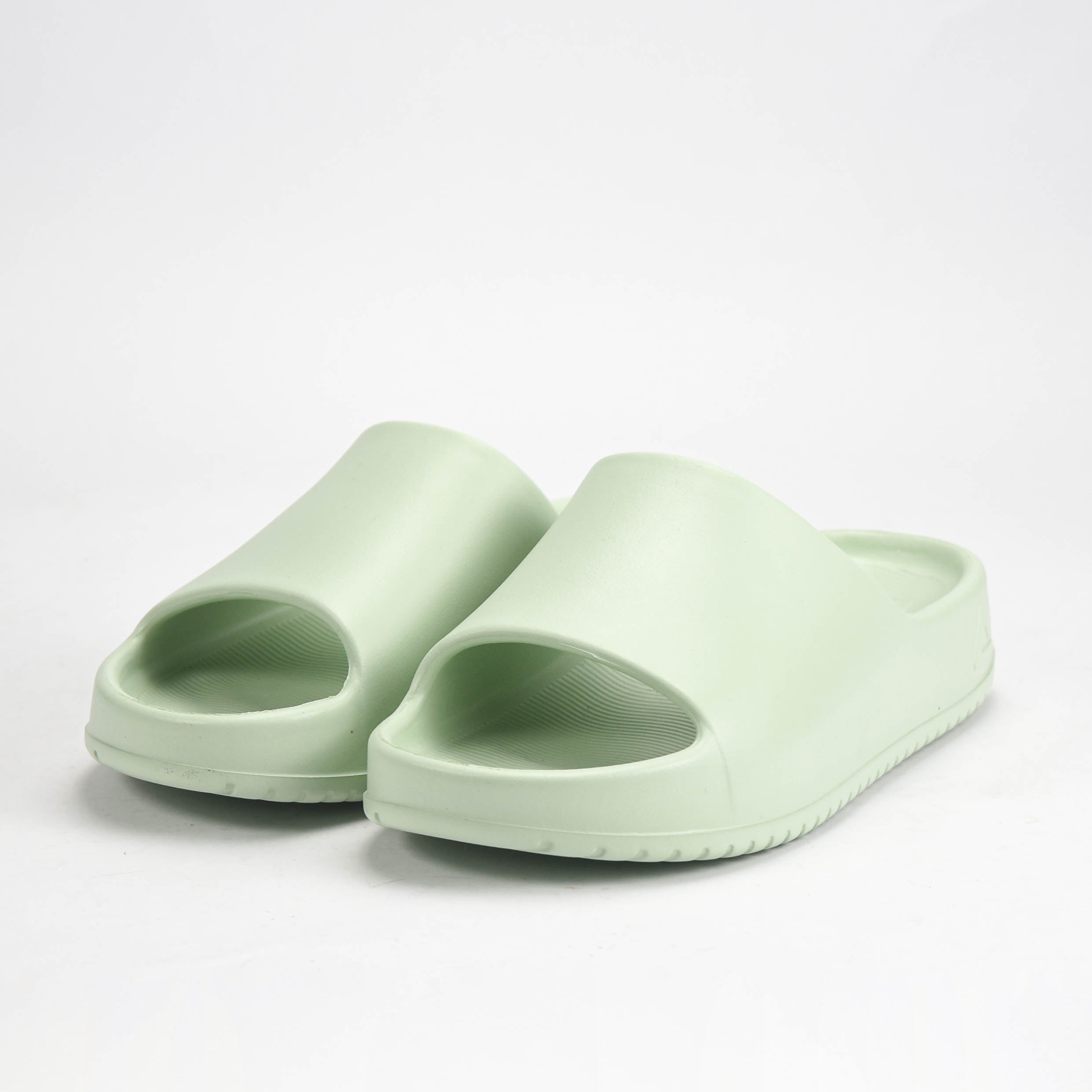 Peak Claquettes Slippers Confortables Vert Amande Femme