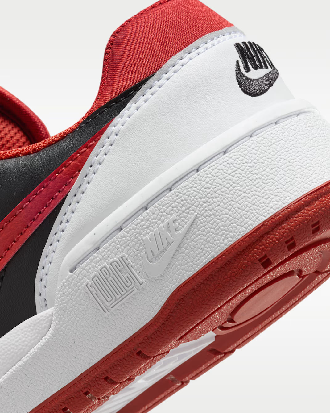 Nike Full Force Sneakers Style Basketball Homme