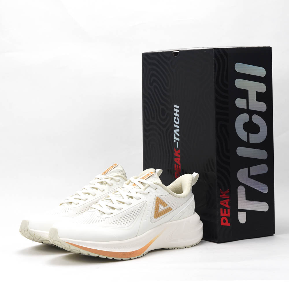 PEAK RUNNING SHOES
